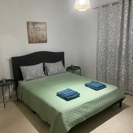 Sweet 3-bedrooms Ларнака